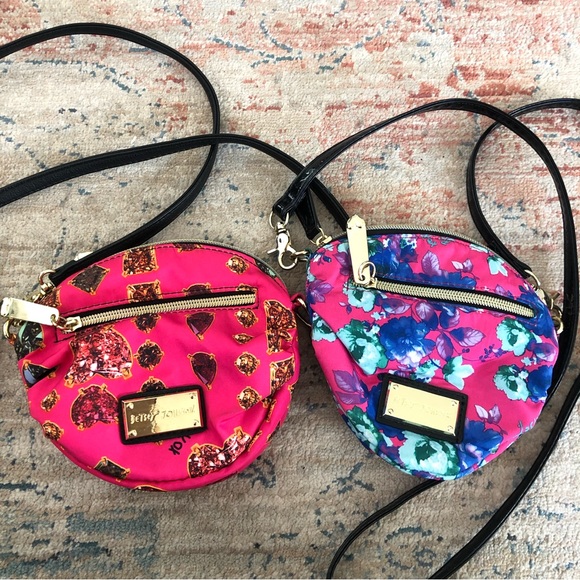 Betsey Johnson Crossbody Purse Pink bundle | diamonds | floral | pink - Picture 12 of 13